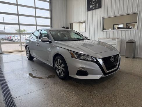 Used 2021 Nissan Altima 2.5 S FWD image 7
