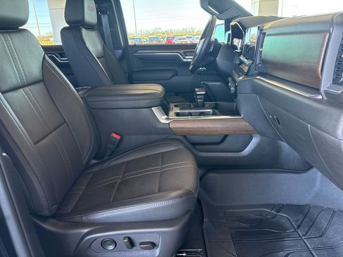 Used 2023 Chevrolet Silverado 1500 High Country image 13