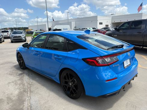 Used 2024 Honda Civic Sport image 6