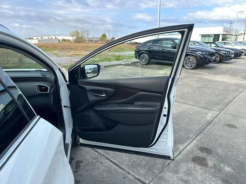 Used 2020 Nissan Murano Platinum w/ Cargo Package image 11