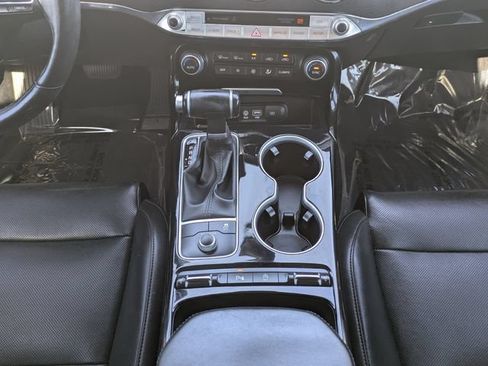 Used 2019 Kia Stinger RWD image 18