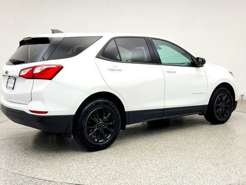 Used 2019 Chevrolet Equinox LS w/ LS Convenience Package FWD image 5