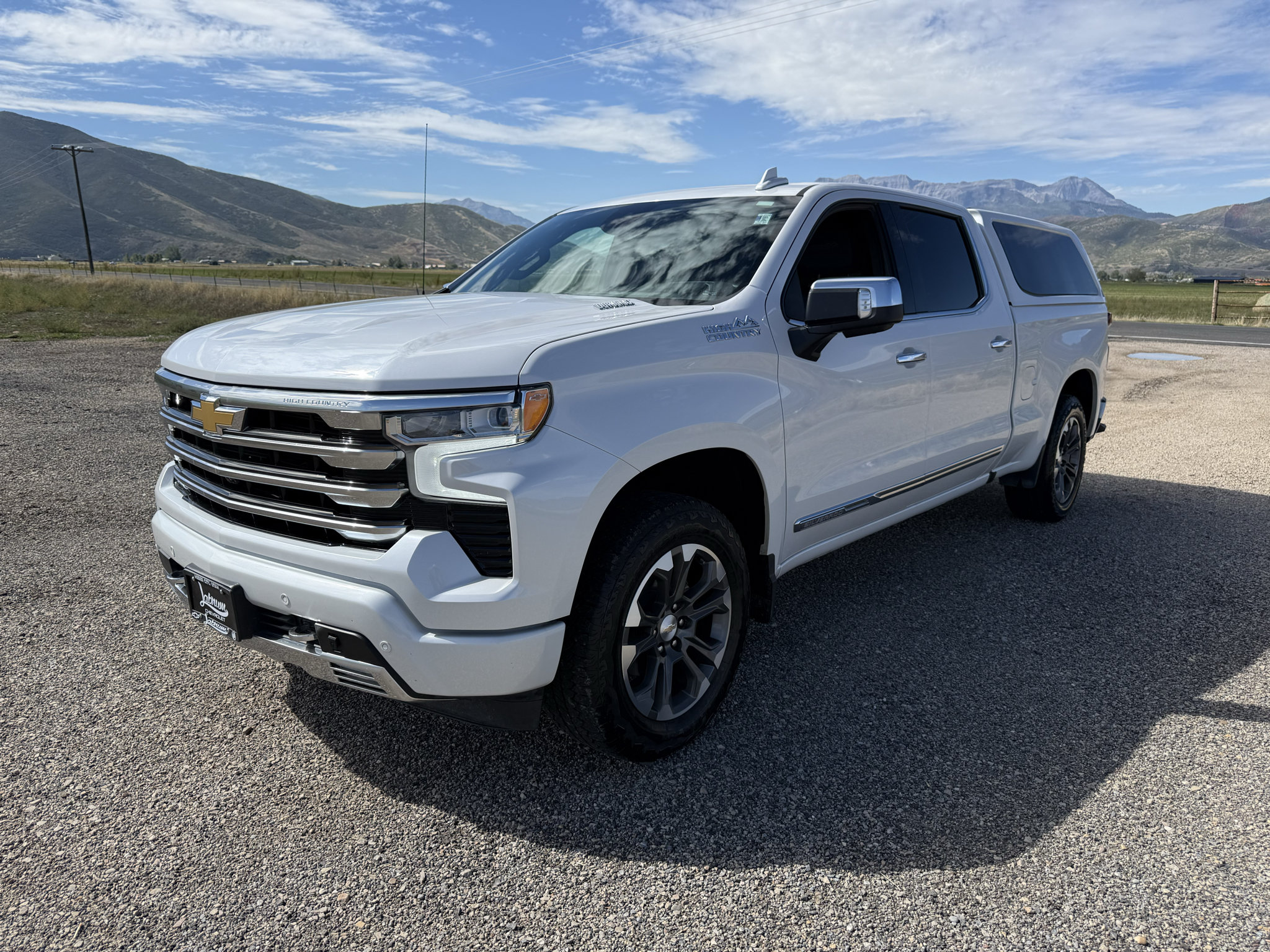 Used 2023 Chevrolet Silverado 1500 High Country AWD/4WD image 3