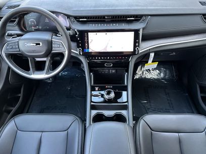 New 2026 Jeep Grand Cherokee Limited w/ Limited Altitude Package