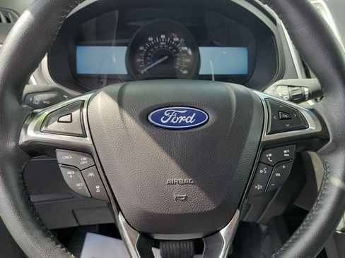 Used 2024 Ford Edge SEL image 15