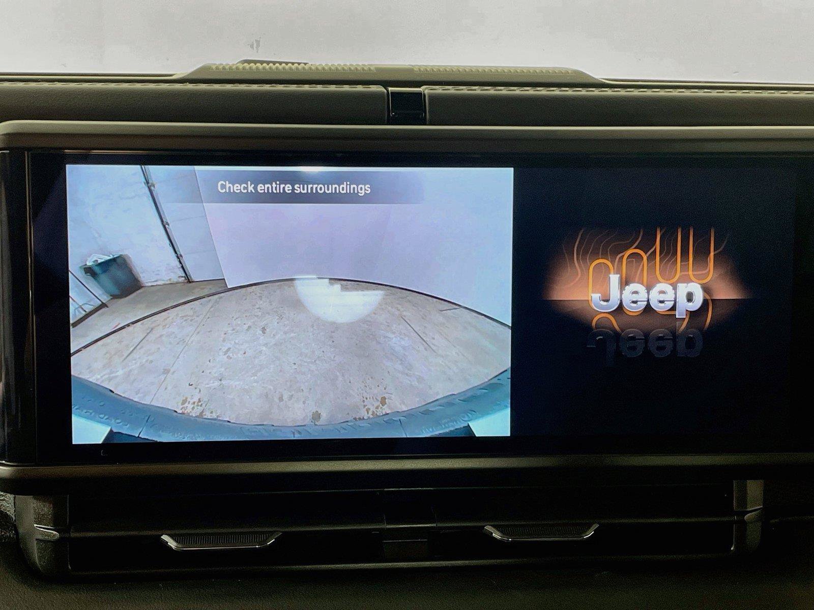 Used 2026 Jeep Wrangler Unlimited Rubicon AWD/4WD image 6