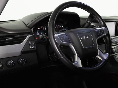 Used 2018 GMC Yukon SLE w/ SLE Value Package image 31