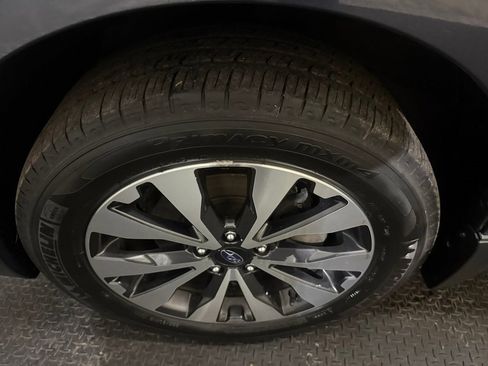 Used 2017 Subaru Outback 2.5i Limited image 16