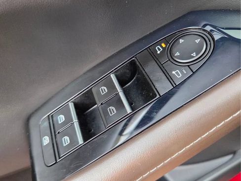 Used 2021 MAZDA CX-30 FWD 2.5 S w/ Premium Package image 36