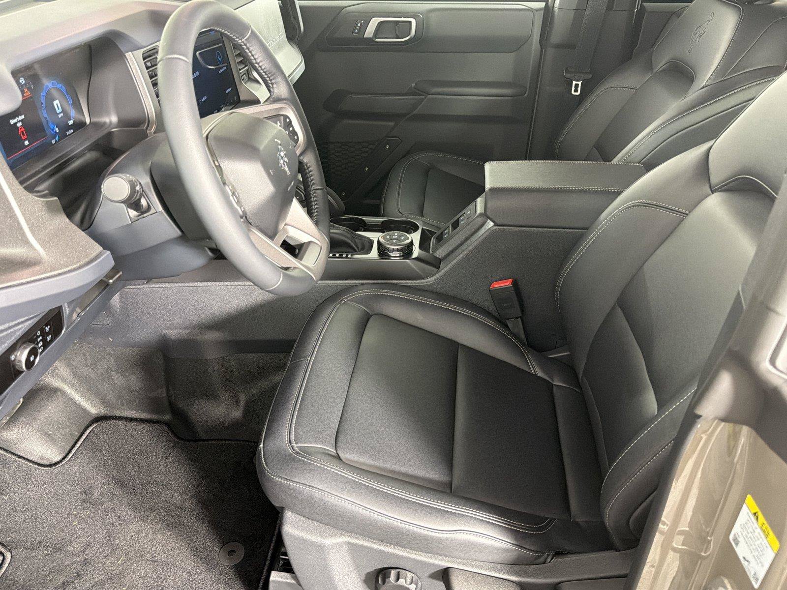 New 2026 Ford Bronco Big Bend w/ Black Diamond Package AWD/4WD image 8