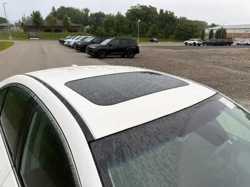 Used 2015 Subaru Legacy 2.5i Premium AWD/4WD image 8