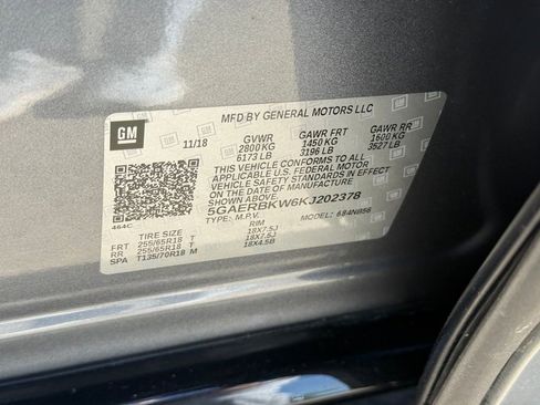 Used 2019 Buick Enclave Essence image 10