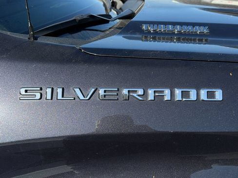 Used 2024 Chevrolet Silverado 1500 LT RWD image 19