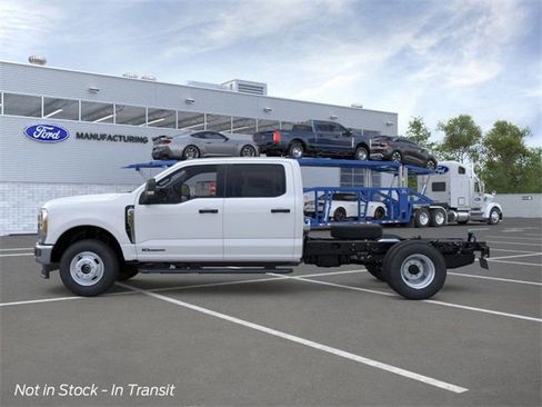 New 2026 Ford F350 XL w/ XL Chrome Package image 3