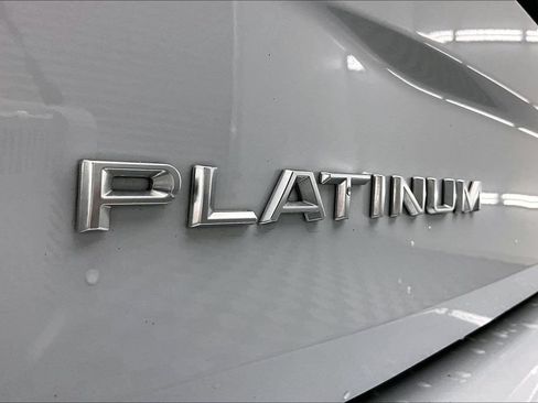 Certified 2025 Ford Expedition Max Platinum w/ Driver's Package AWD/4WD image 8