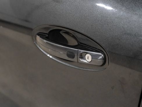Used 2015 Ford C-MAX Energi SEL w/ Equipment Group 302A FWD image 38