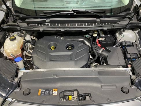 Used 2017 Ford Edge Titanium w/ Equipment Group 301A AWD/4WD image 29