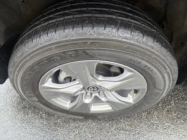 Used 2023 Toyota RAV4 XLE w/ Convenience Package AWD/4WD image 12
