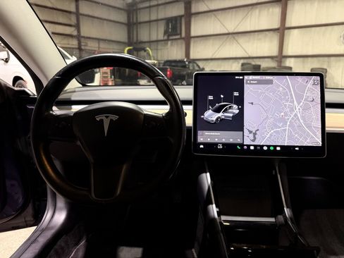 Used 2019 Tesla Model 3 Long Range AWD/4WD image 29