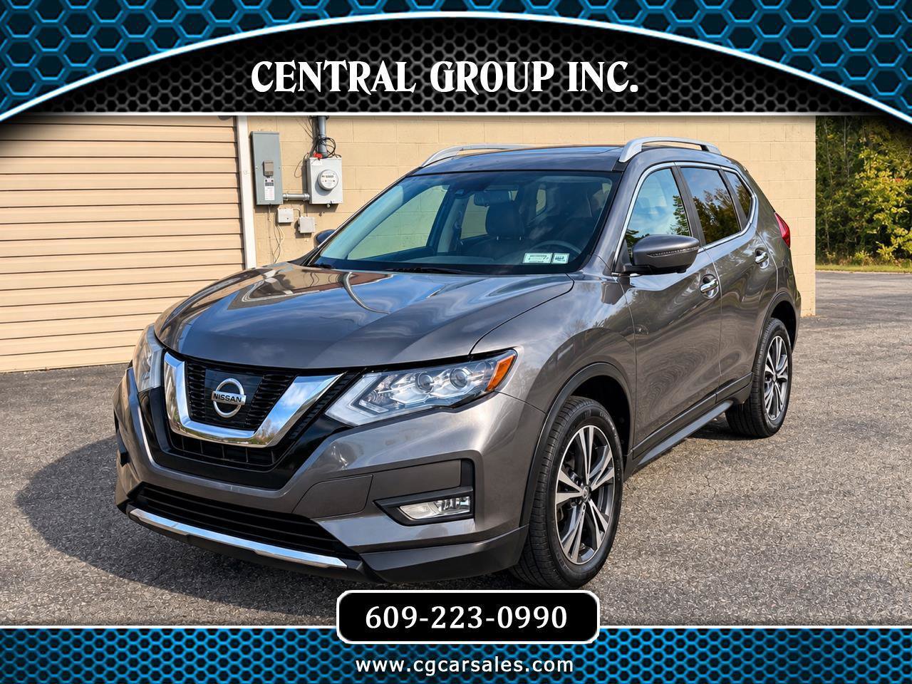 Used 2017 Nissan Rogue SL w/ SL Premium Package AWD/4WD image 1