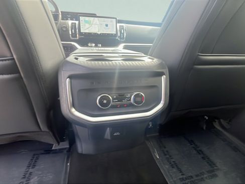 New 2026 Ford Expedition Platinum w/ Stealth Appearance Package AWD/4WD image 24