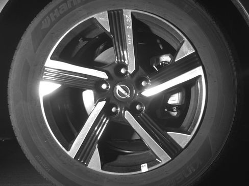 Used 2025 Nissan Sentra SV FWD image 13