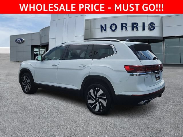 Used 2025 Volkswagen Atlas SEL AWD/4WD image 3