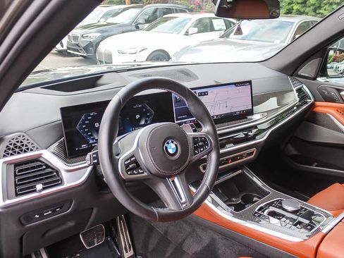 Used 2024 BMW X5 M60i AWD/4WD image 16