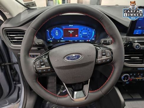 Certified 2022 Ford Escape SEL w/ SEL Stealth AWD Package image 20