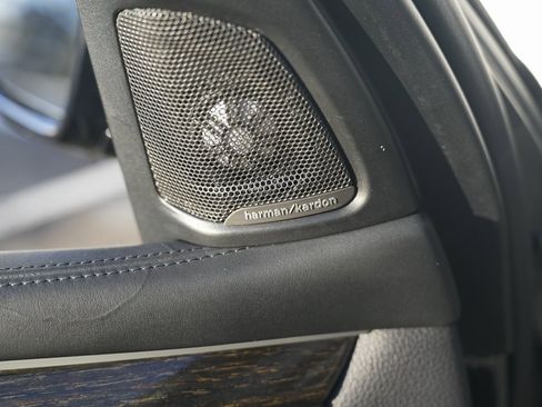 Used 2017 BMW X5 xDrive50i image 26