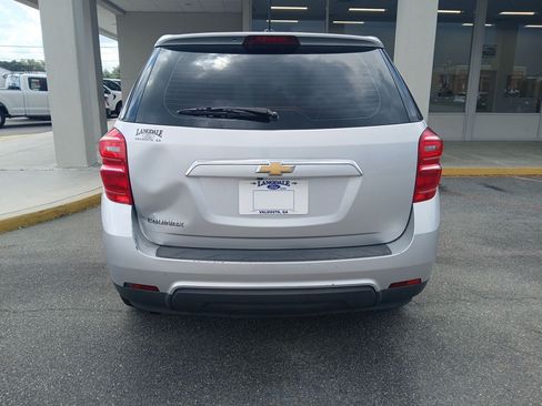Used 2017 Chevrolet Equinox LS FWD image 6