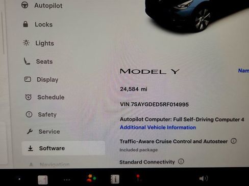 Used 2024 Tesla Model Y Long Range RWD image 14