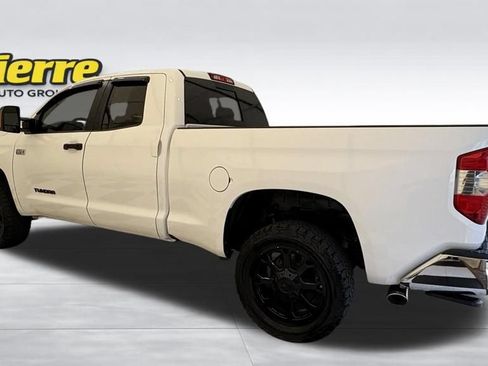Used 2016 Toyota Tundra SR5 w/ SR5 Upgrade Package AWD/4WD image 2