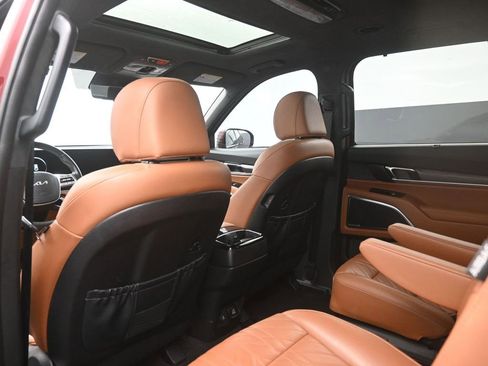 Used 2023 Kia Telluride SX Prestige X-Line image 2