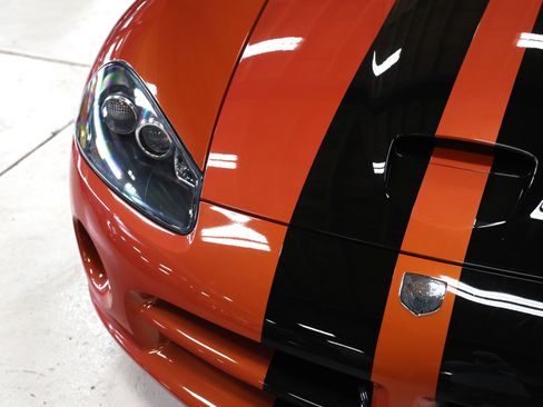 Used 2006 Dodge Viper SRT-10 RWD image 7
