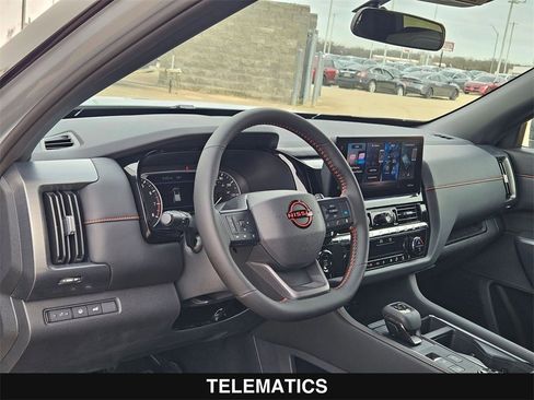 New 2026 Nissan Pathfinder SV image 13