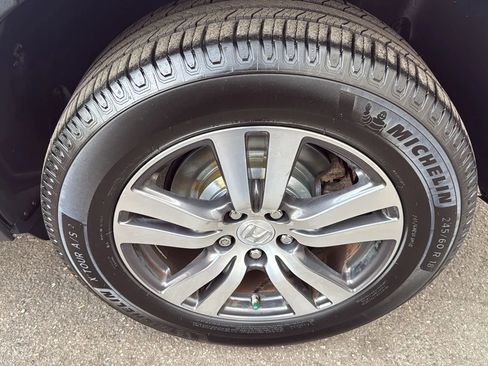 Used 2017 Honda Pilot EX image 9