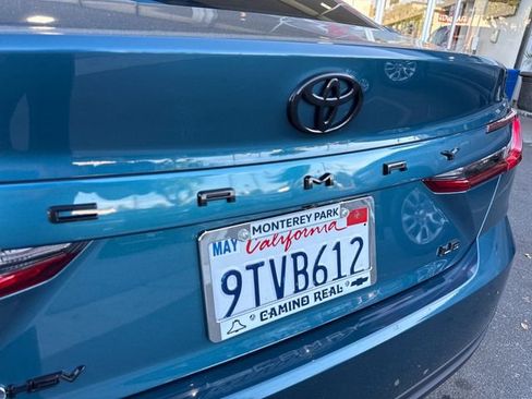 Used 2025 Toyota Camry LE w/ Convenience Package image 28