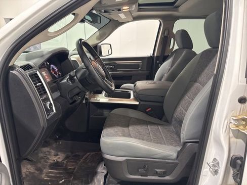 Used 2019 RAM 1500 Classic Warlock image 6