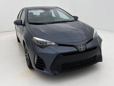 Used 2019 Toyota Corolla SE FWD image 3