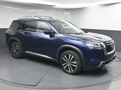 Certified 2025 Nissan Pathfinder Platinum