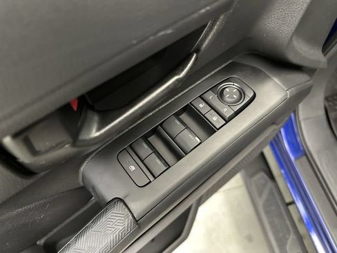 Used 2024 Toyota Tacoma SR5 AWD/4WD image 19