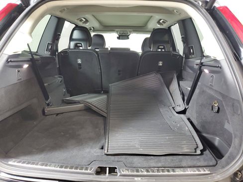 Certified 2024 Volvo XC90 T8 Ultimate w/ Protection Package AWD/4WD image 8