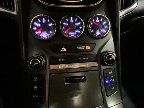 Used 2015 Hyundai Genesis 3.8 RWD image 26