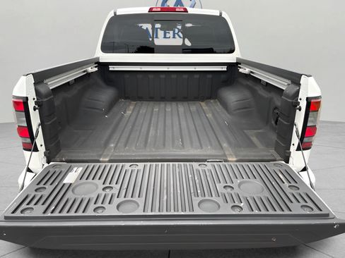 Certified 2025 Nissan Frontier SV w/ SV Convenience Package RWD image 26