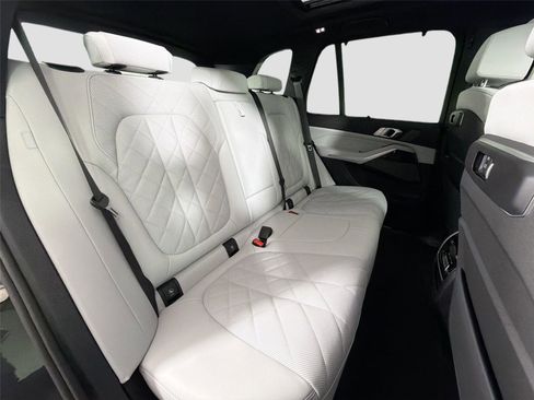 New 2026 BMW X5 xDrive40i AWD/4WD image 28