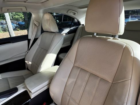 Used 2018 Lexus ES 350 w/ Luxury Package w/Wood Trim FWD image 18