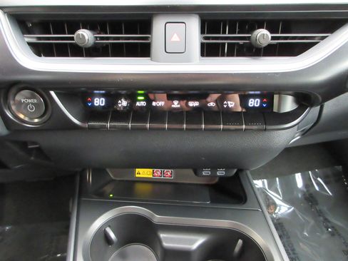 Used 2025 Lexus UX 300h AWD image 44