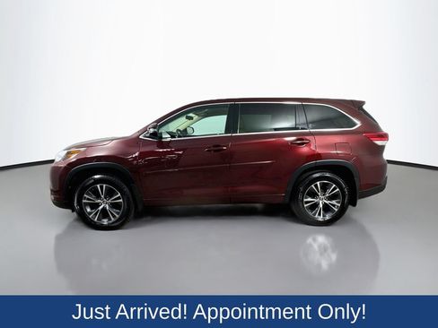 Used 2017 Toyota Highlander Plus w/ Protection Package #3 AWD/4WD image 4