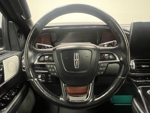 Used 2022 Lincoln Navigator L Reserve image 15